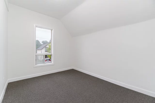 439 Ferguson Avenue North, Hamilton - photo 22