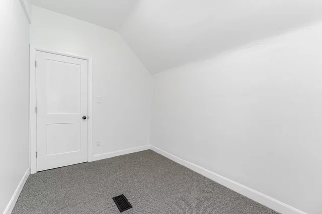 439 Ferguson Avenue North, Hamilton - photo 25