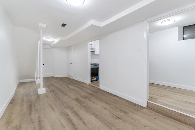 439 Ferguson Avenue North, Hamilton - photo 34