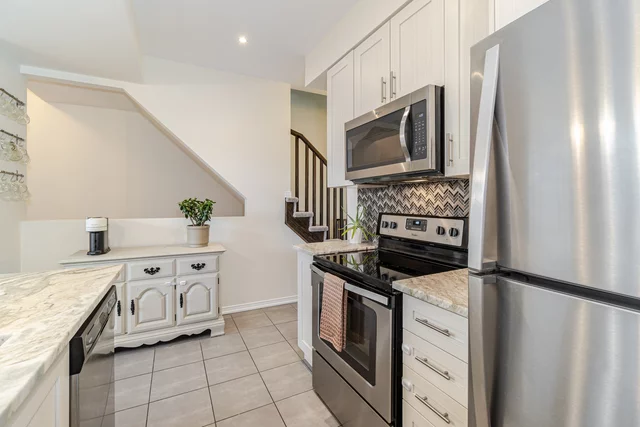 5056 Serena Drive, Beamsville - photo 16