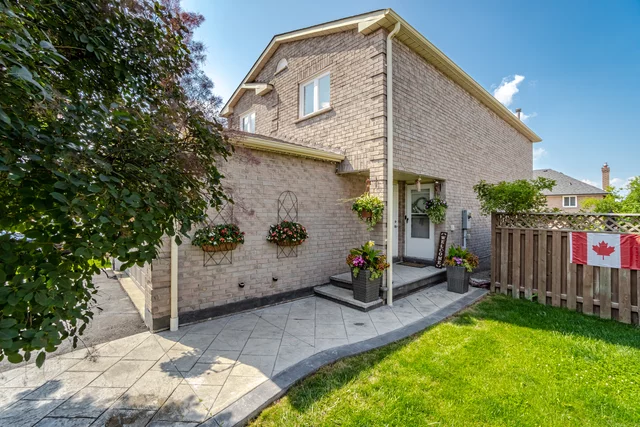 16 Sandmere Avenue, Brampton - photo 4