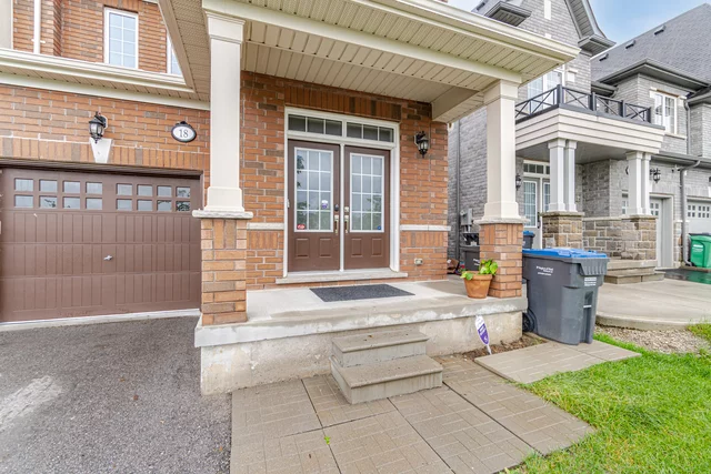 18 Isle Royal Terrace, Brampton - photo 5