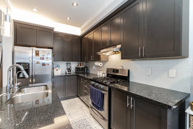 18 Isle Royal Terrace, Brampton - photo 13