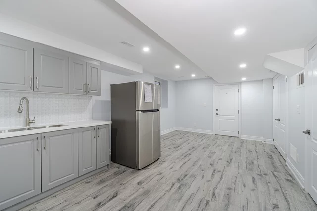 18 Isle Royal Terrace, Brampton - photo 40