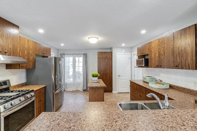 18 Spruce Street, Hillsburgh - photo 29