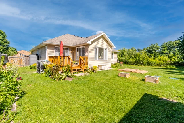 18 Spruce Street, Hillsburgh - photo 61