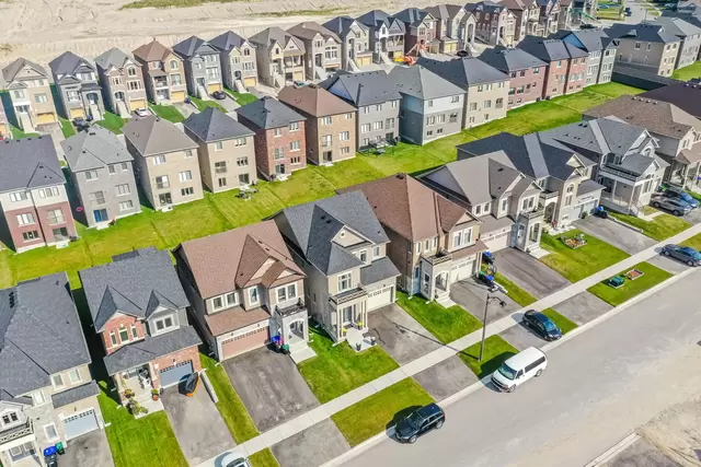 95 Kennedy Boulevard, New Tecumseth - photo 2