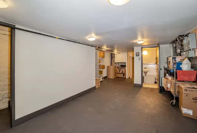 bsmt pic to use in 1of30.jpg