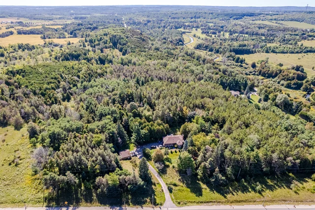 20420 Hurontario Street, Caledon - photo 1