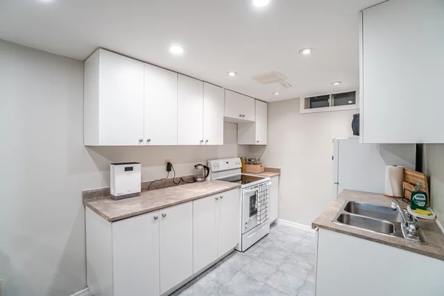 537 Lana Terrace, Mississauga - photo 25