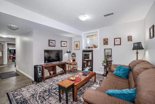 15 Amberwing Landing, Bradford - photo 50