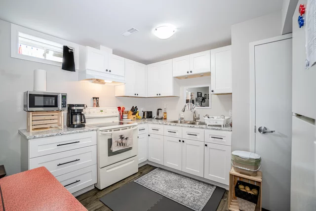 15 Amberwing Landing, Bradford - photo 53