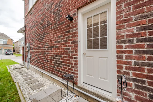 15 Amberwing Landing, Bradford - photo 57