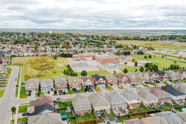 15 Amberwing Landing, Bradford - photo 69