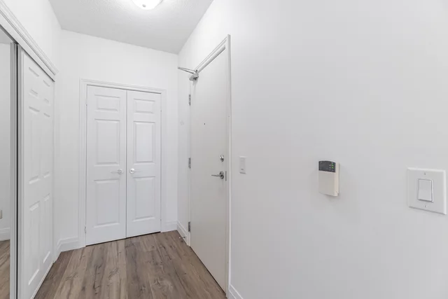 #1212-2379 Central Park Drive, Oakville - photo 5