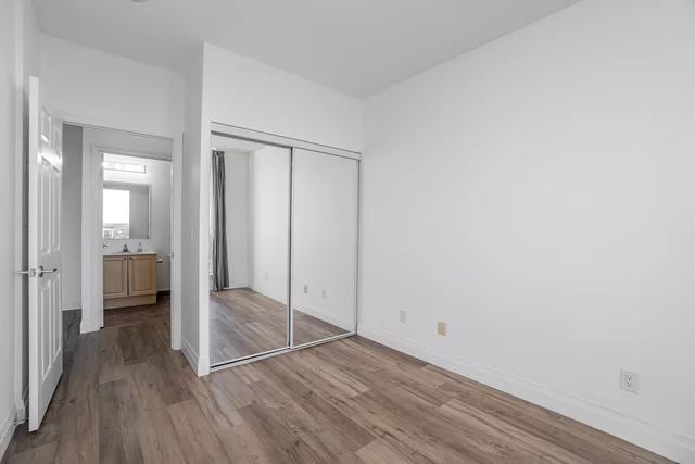 #1212-2379 Central Park Drive, Oakville - photo 18