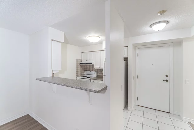 #2304-710 Humberwood Boulevard, Etobicoke - photo 9