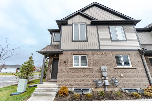 #51-7768 Ascot Circle, Niagara Falls - photo 1
