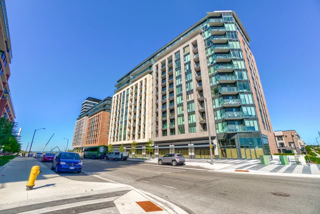 #718-100 Eagle Rock Way, Vaughan - photo 2