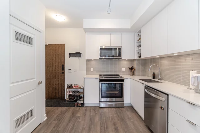 #718-100 Eagle Rock Way, Vaughan - photo 7
