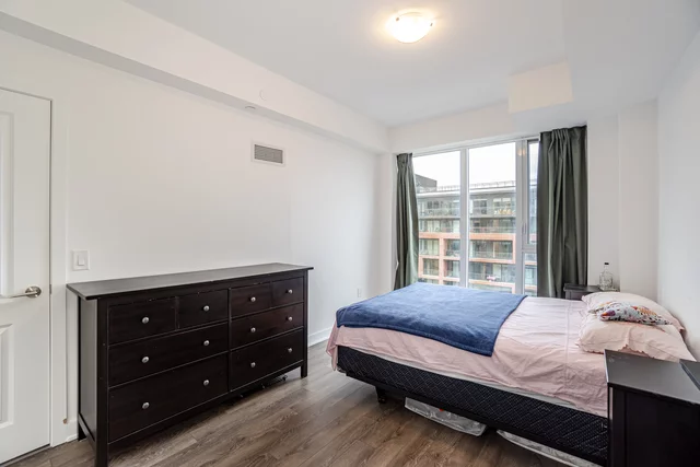 #718-100 Eagle Rock Way, Vaughan - photo 19