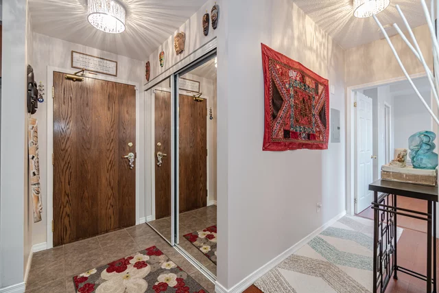 #204-8 Maison Parc Court, Thornhill - photo 6