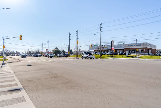 #204-8 Maison Parc Court, Thornhill - photo 39