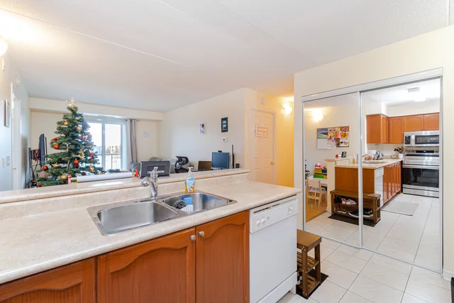 #313-25 Via Rosedale, Brampton - photo 8