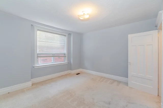 52 Hendrick Avenue, Toronto - photo 32