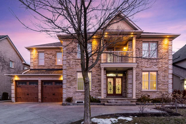 35 Louvre Circle, Brampton - photo 1