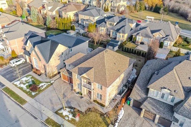 35 Louvre Circle, Brampton - photo 4