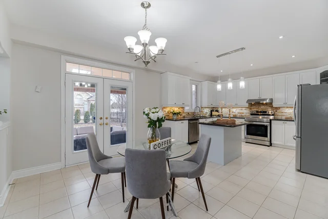 35 Louvre Circle, Brampton - photo 36