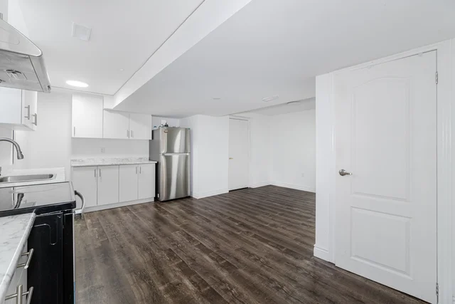 35 Louvre Circle, Brampton - photo 82