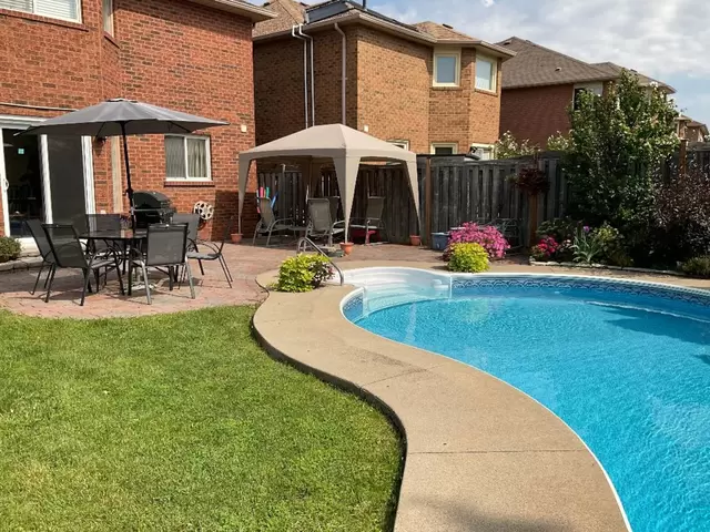 3294 Bloomfield summer pics 3.jpg