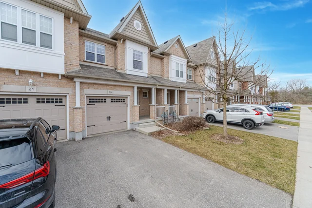 19 Summerfield Drive, Guelph - photo 3