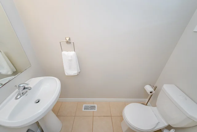 19 Summerfield Drive, Guelph - photo 18