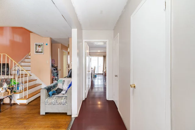 3114 Redbank Crescent, Mississauga - photo 6