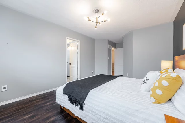 7337 Lowville Heights, Mississauga - photo 32