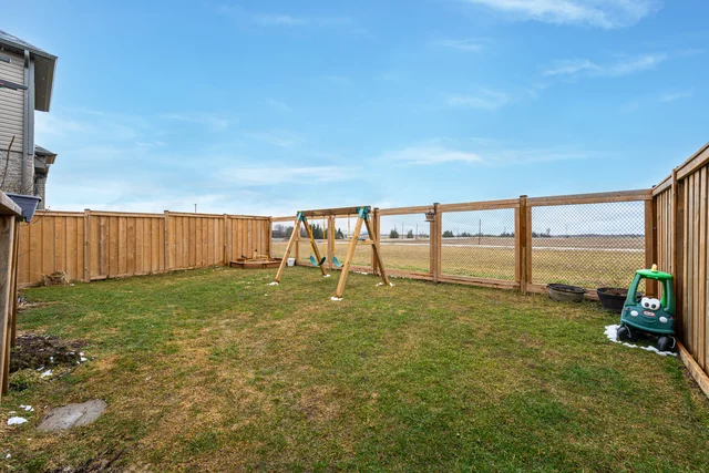 16 Sparrow Crescent, Grand Valley - photo 46