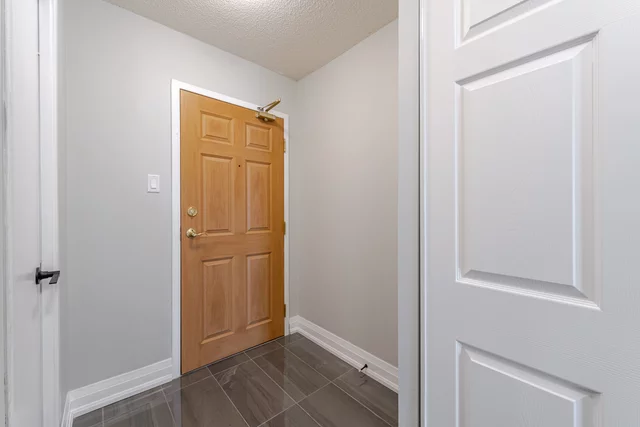 #912-2 Westney Road North, Ajax - photo 5