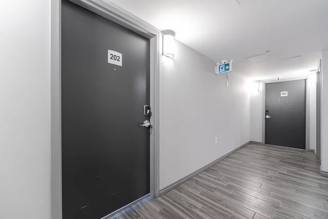 #202-275 Larch Street, Waterloo - photo 4
