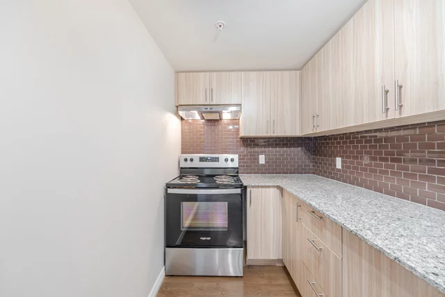 #202-275 Larch Street, Waterloo - photo 9