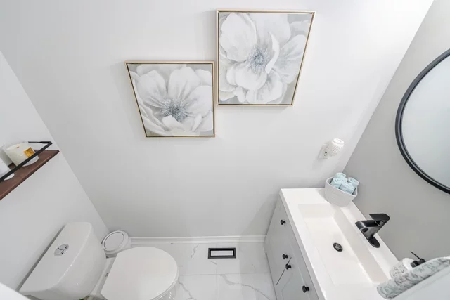 3466 Eglinton Avenue West, Mississauga - photo 21