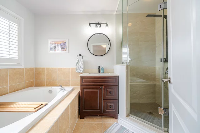3466 Eglinton Avenue West, Mississauga - photo 32