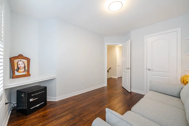 3466 Eglinton Avenue West, Mississauga - photo 37