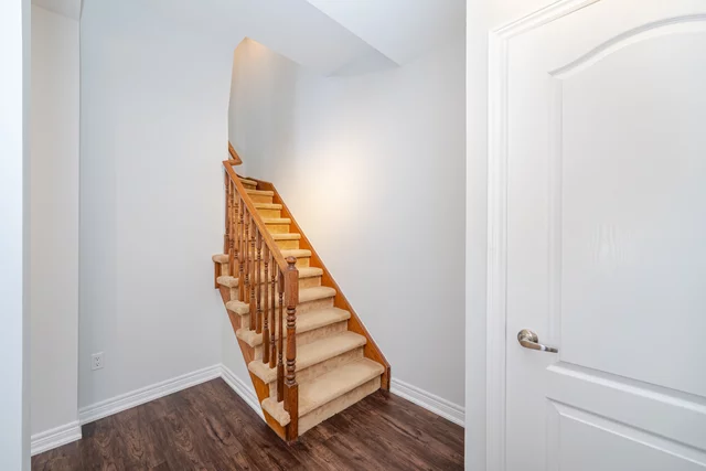 3466 Eglinton Avenue West, Mississauga - photo 42