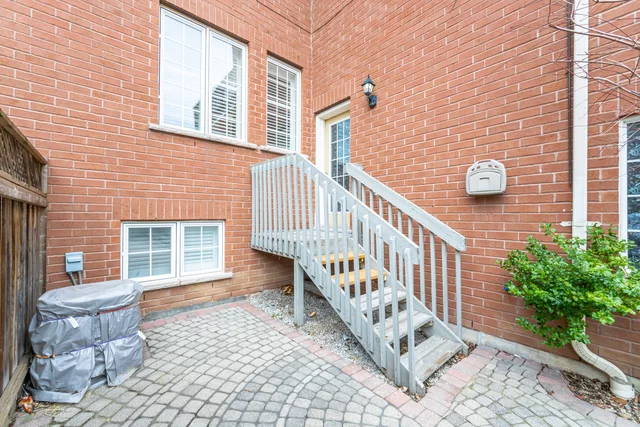 3466 Eglinton Avenue West, Mississauga - photo 52