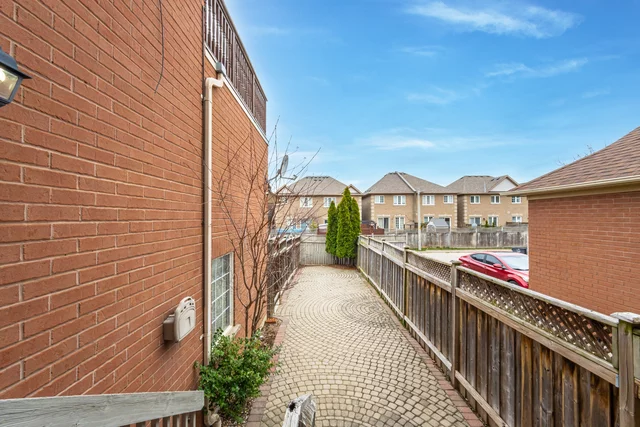 3466 Eglinton Avenue West, Mississauga - photo 53