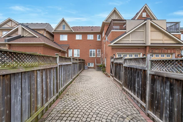 3466 Eglinton Avenue West, Mississauga - photo 54