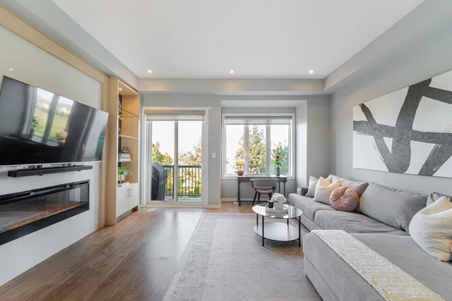 270 Vellwood Common, Oakville - photo 20